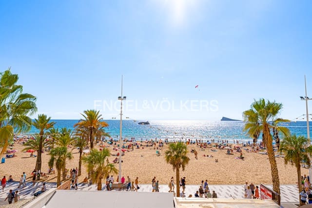 4 quarto Apartamento para venda em Benidorm com garagem - 518 000 € (Ref: 9348591)