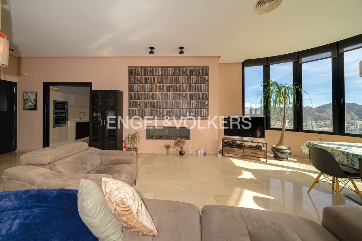 3 soverom Leilighet til salgs i Benidorm med svømmebasseng garasje - € 790 000 (Ref: 9357652)