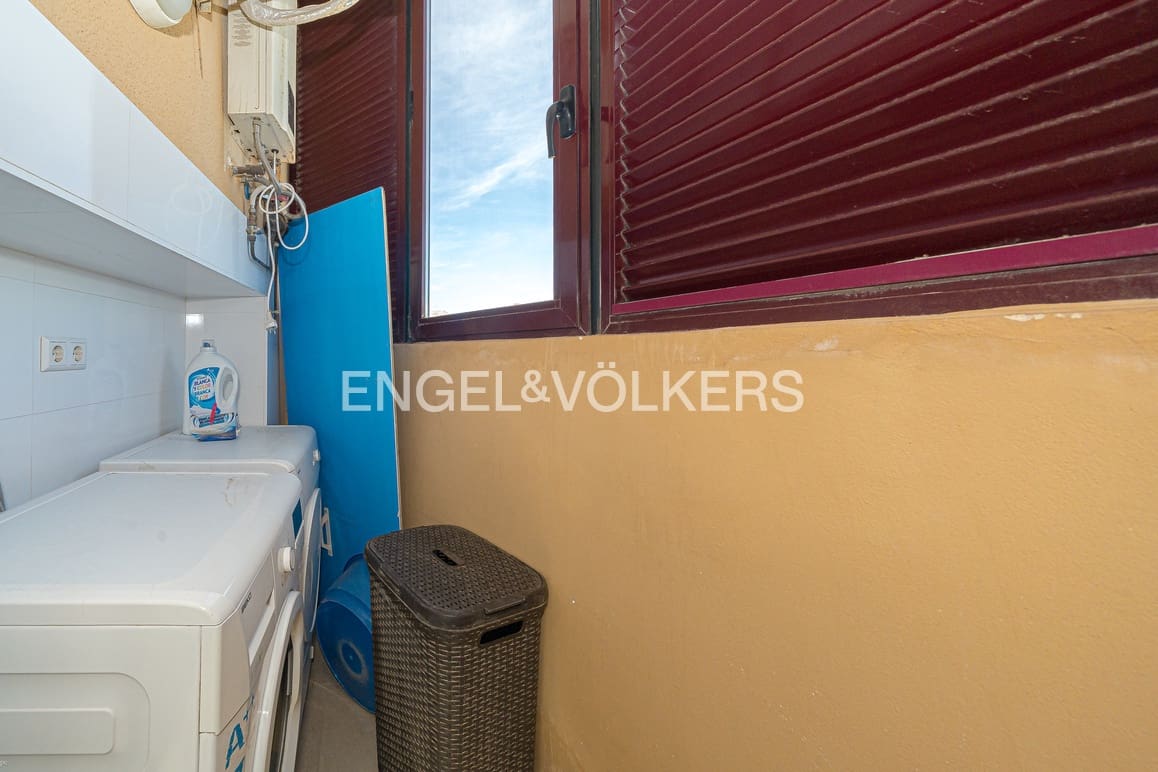 3 soverom Leilighet til salgs i Benidorm med svømmebasseng garasje - € 790 000 (Ref: 9357652)