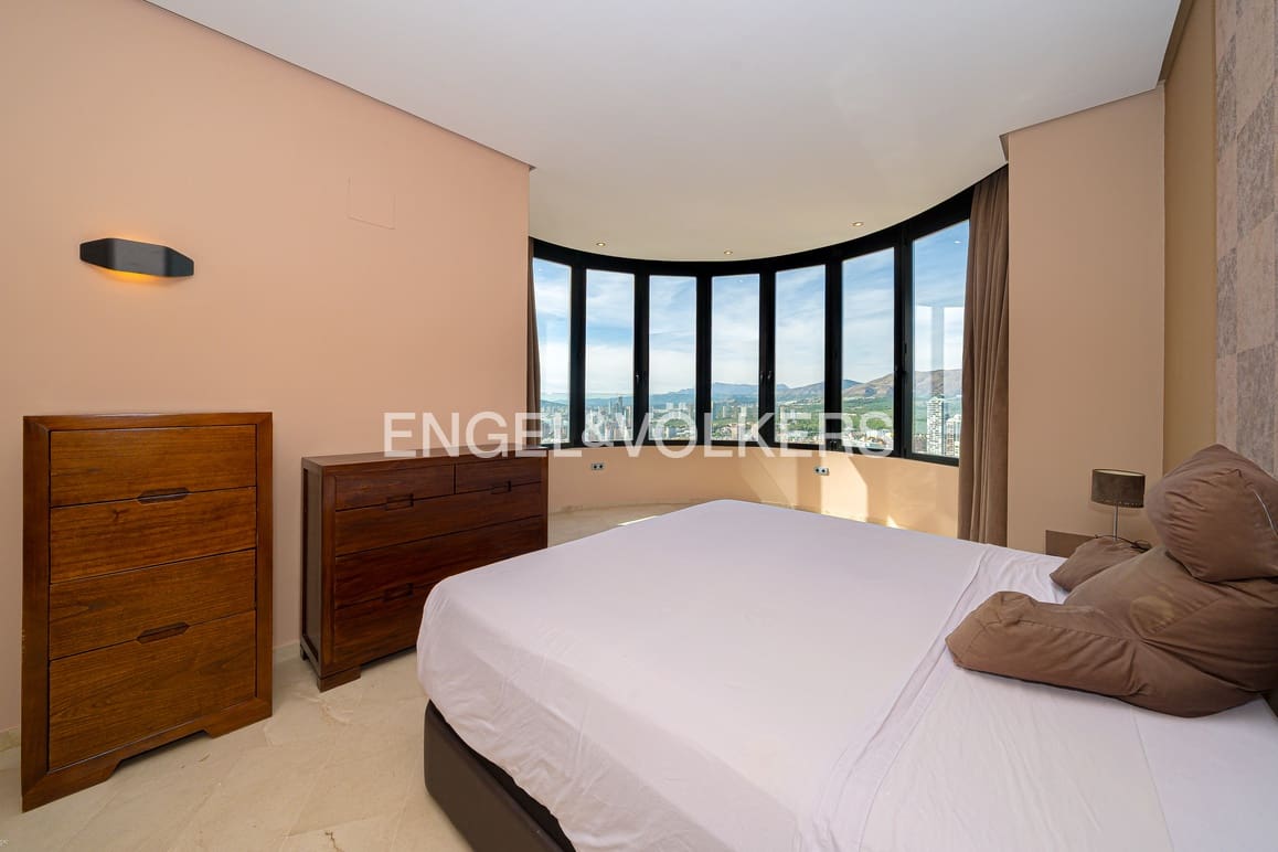 3 soverom Leilighet til salgs i Benidorm med svømmebasseng garasje - € 790 000 (Ref: 9357652)