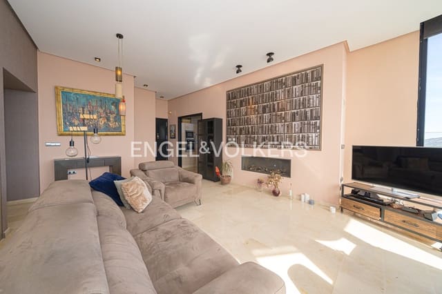 3 soverom Leilighet til salgs i Benidorm med svømmebasseng garasje - € 790 000 (Ref: 9357652)