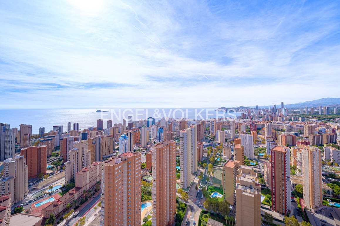 3 soverom Leilighet til salgs i Benidorm med svømmebasseng garasje - € 790 000 (Ref: 9357652)