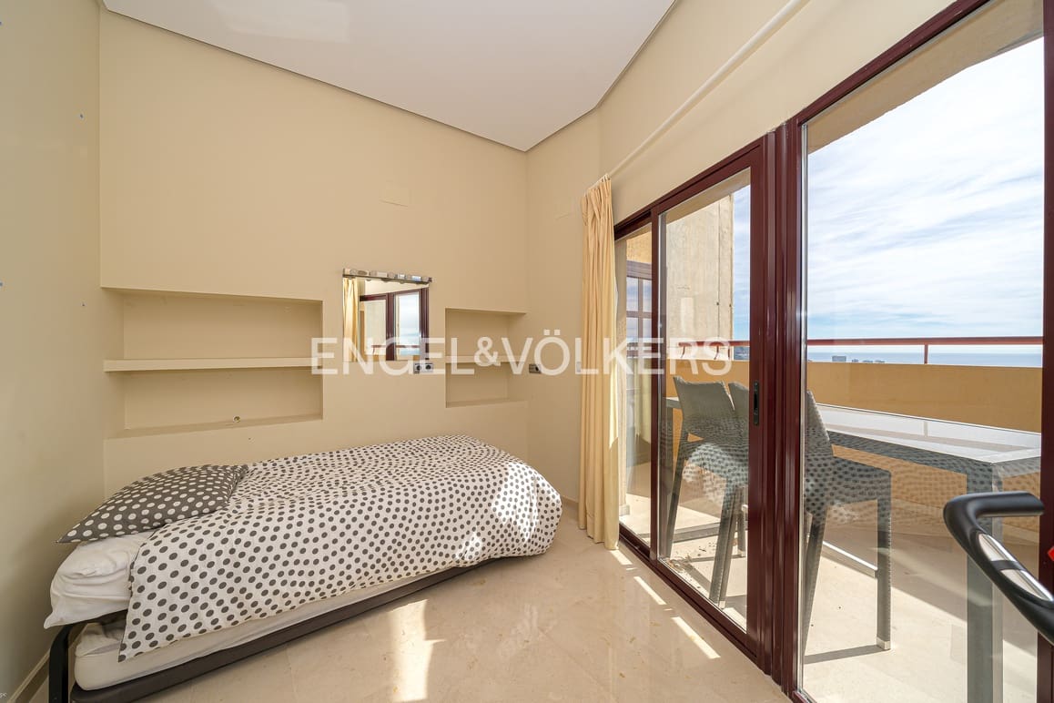 3 soverom Leilighet til salgs i Benidorm med svømmebasseng garasje - € 790 000 (Ref: 9357652)