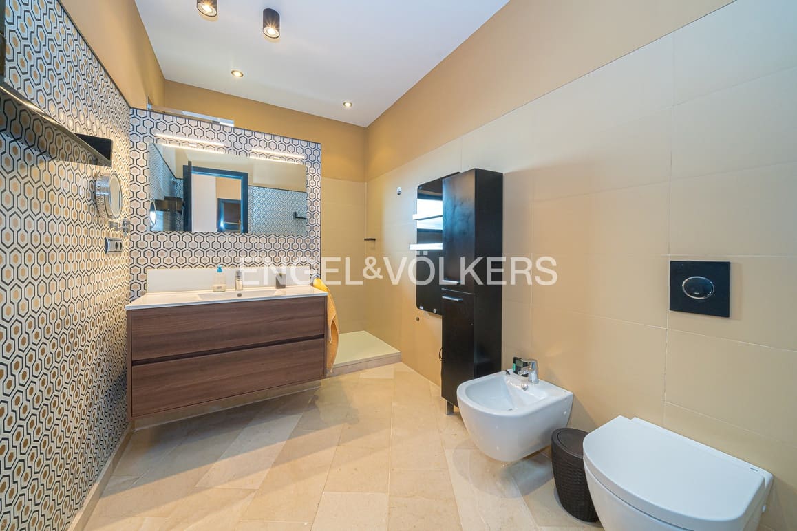 3 soverom Leilighet til salgs i Benidorm med svømmebasseng garasje - € 790 000 (Ref: 9357652)