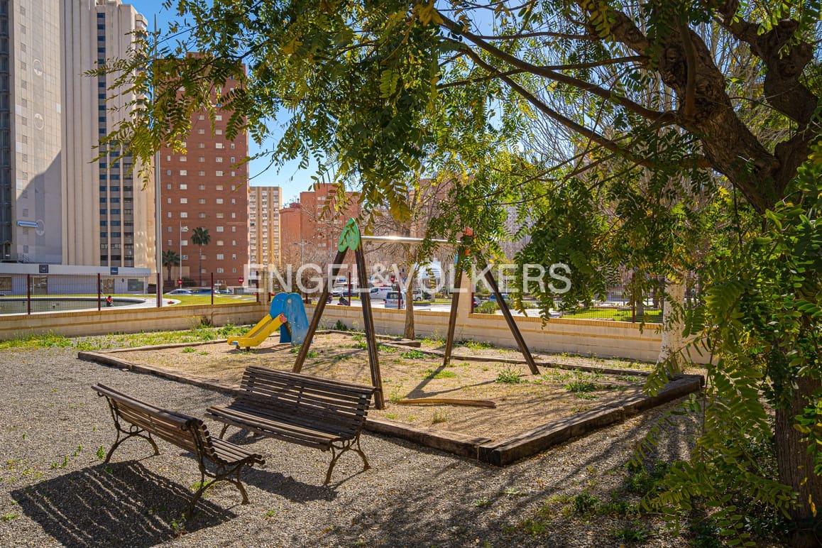 3 soverom Leilighet til salgs i Benidorm med svømmebasseng garasje - € 790 000 (Ref: 9357652)