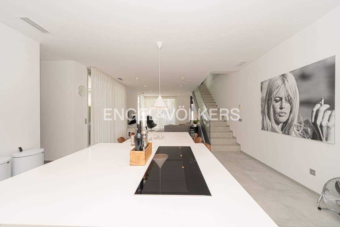 3 soveværelse Villa til salg i Finestrat med swimmingpool garage - € 998.000 (Ref: 9357653)