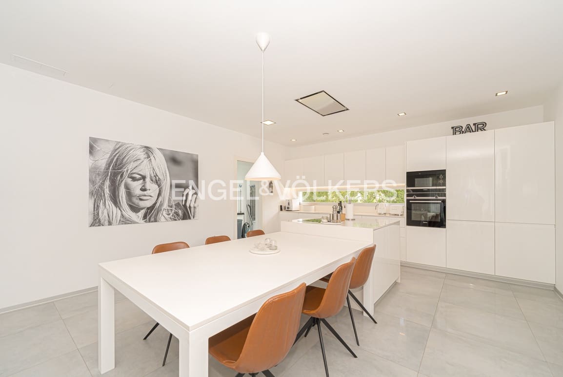 3 soveværelse Villa til salg i Finestrat med swimmingpool garage - € 998.000 (Ref: 9357653)