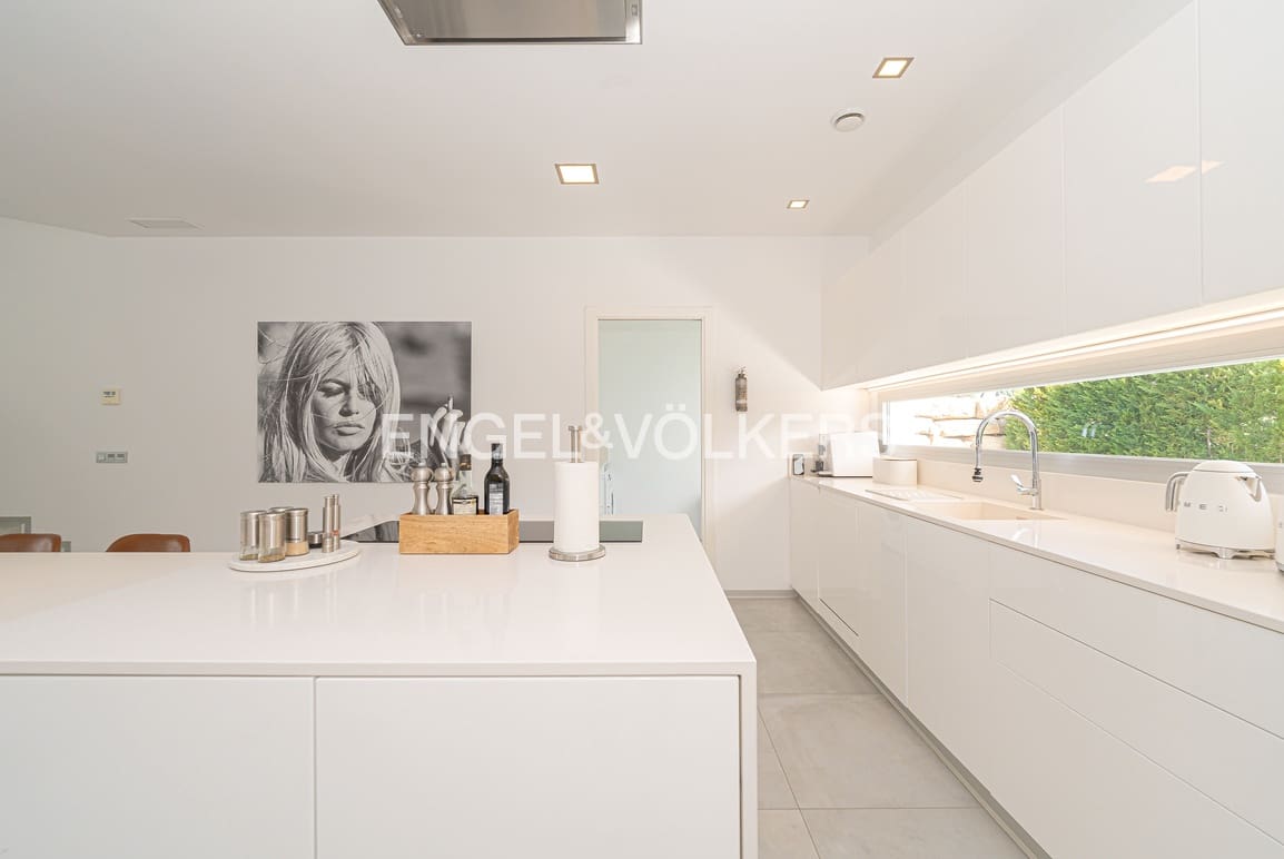 3 soveværelse Villa til salg i Finestrat med swimmingpool garage - € 998.000 (Ref: 9357653)