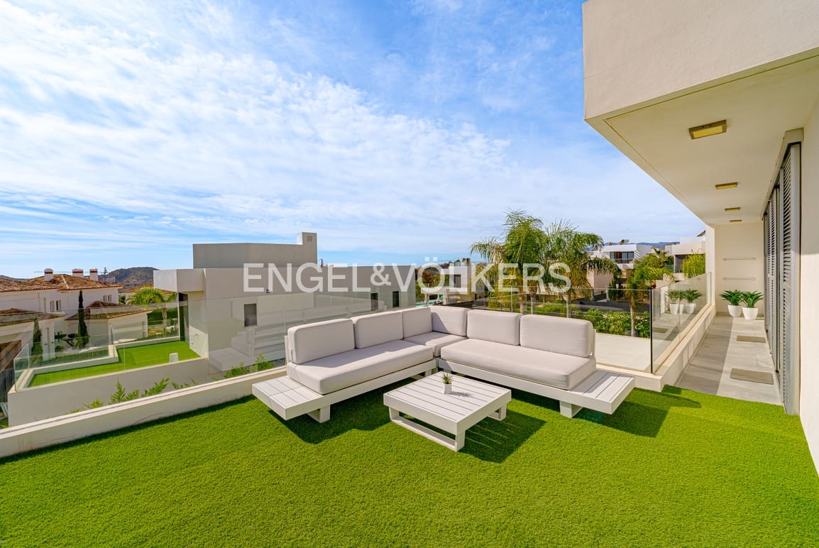 3 soveværelse Villa til salg i Finestrat med swimmingpool garage - € 998.000 (Ref: 9357653)