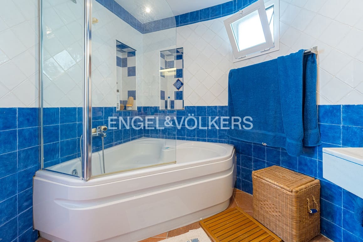 3 soverom Villa til salgs i La Villajoyosa / Vila Joiosa med svømmebasseng garasje - € 490 000 (Ref: 9363043)