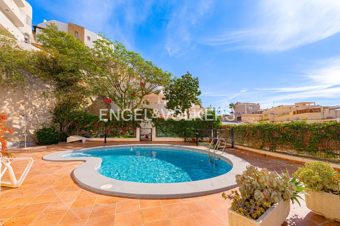 3 soverom Villa til salgs i La Villajoyosa / Vila Joiosa med svømmebasseng garasje - € 490 000 (Ref: 9363043)