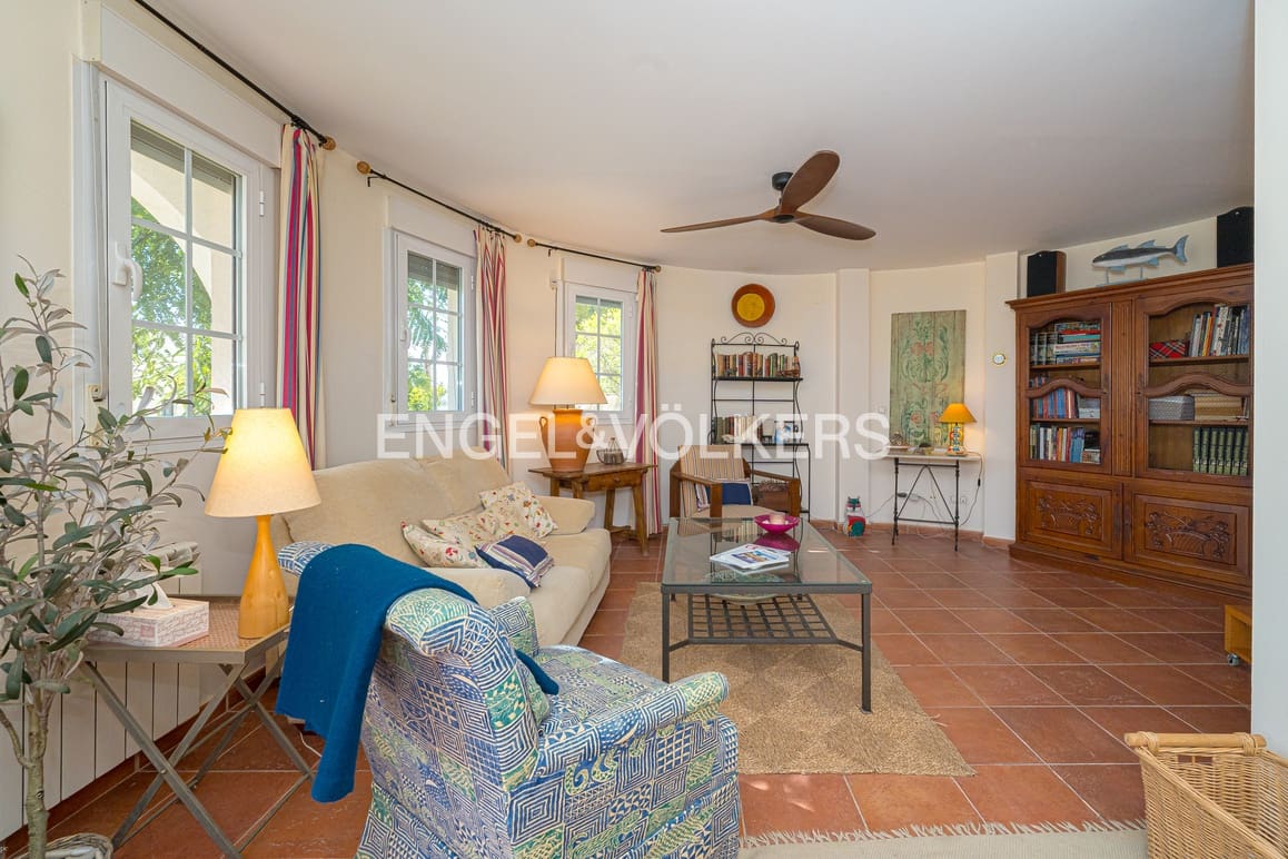 3 soverom Villa til salgs i La Villajoyosa / Vila Joiosa med svømmebasseng garasje - € 490 000 (Ref: 9363043)