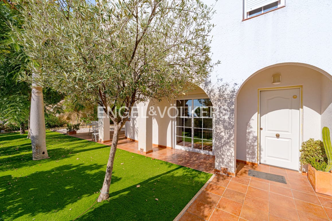 3 soverom Villa til salgs i La Villajoyosa / Vila Joiosa med svømmebasseng garasje - € 490 000 (Ref: 9363043)