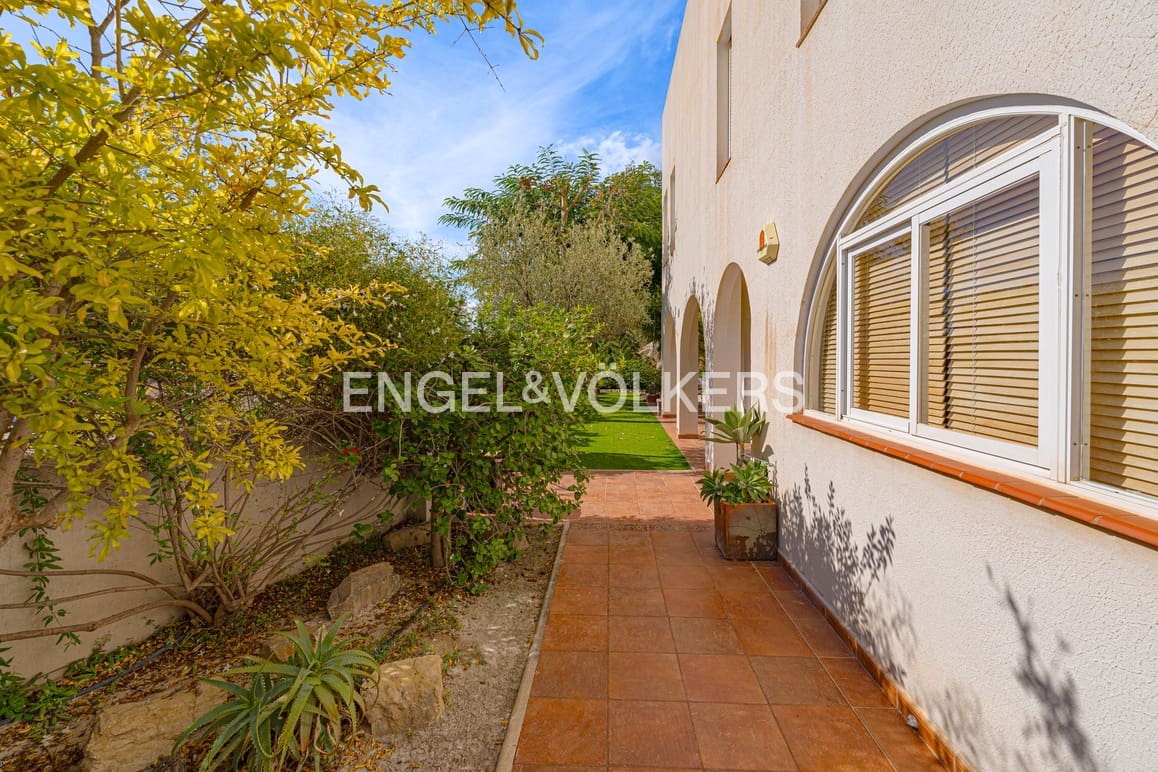 3 soverom Villa til salgs i La Villajoyosa / Vila Joiosa med svømmebasseng garasje - € 490 000 (Ref: 9363043)