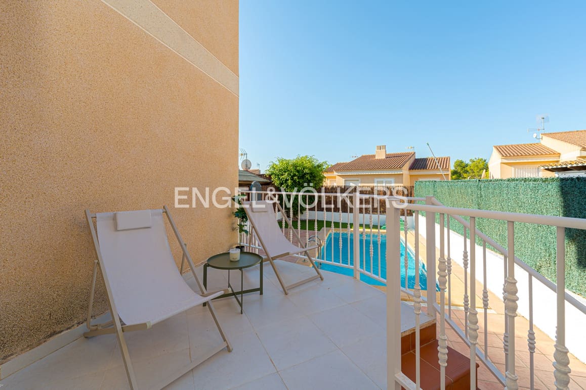 3 soverom Hus til salgs i La Nucia med svømmebasseng garasje - € 339 000 (Ref: 9368961)