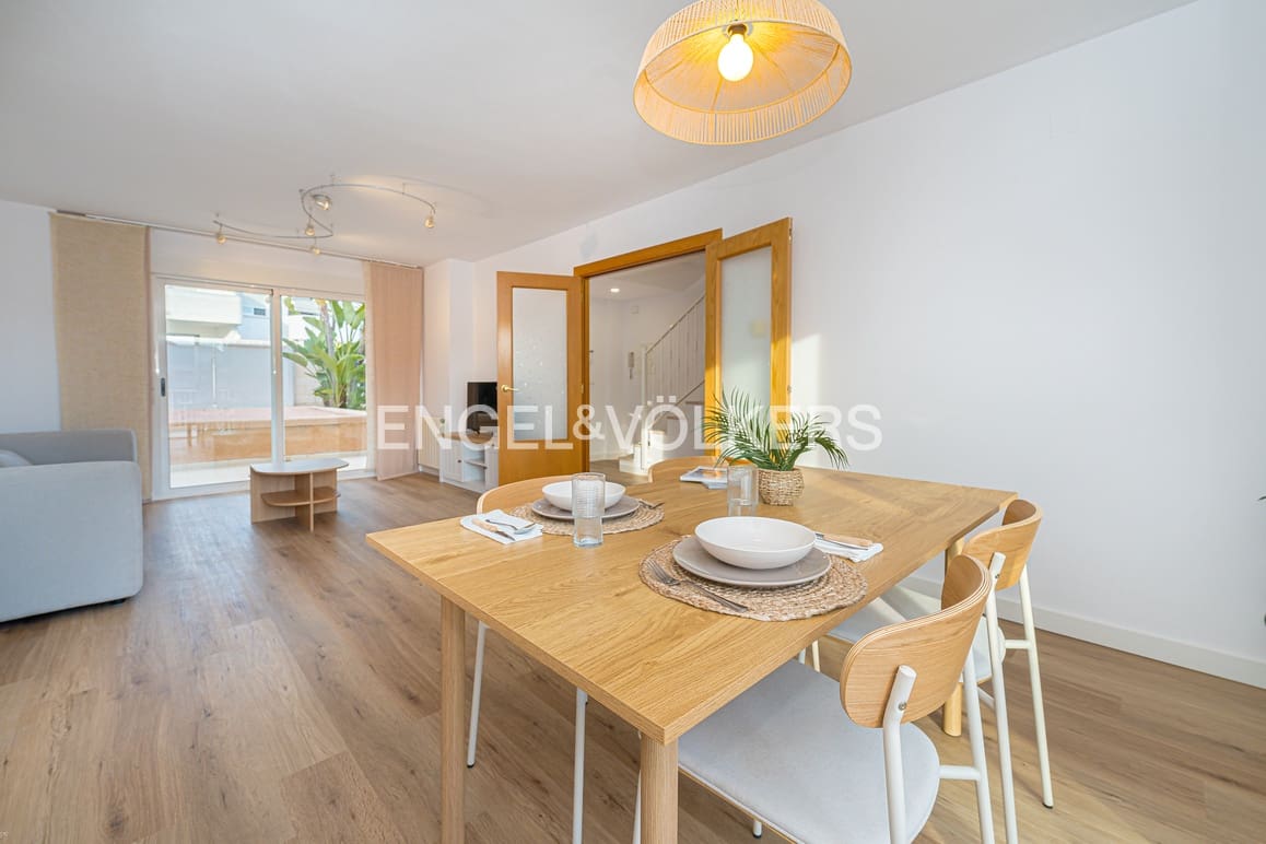 3 soverom Hus til salgs i La Nucia med svømmebasseng garasje - € 339 000 (Ref: 9368961)