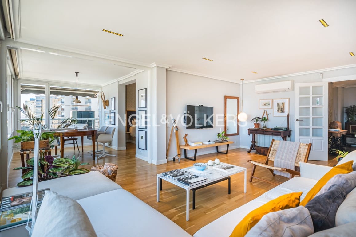 3 camera da letto Appartamento in vendita in Benidorm con piscina garage - 650.000 € (Rif: 9395442)