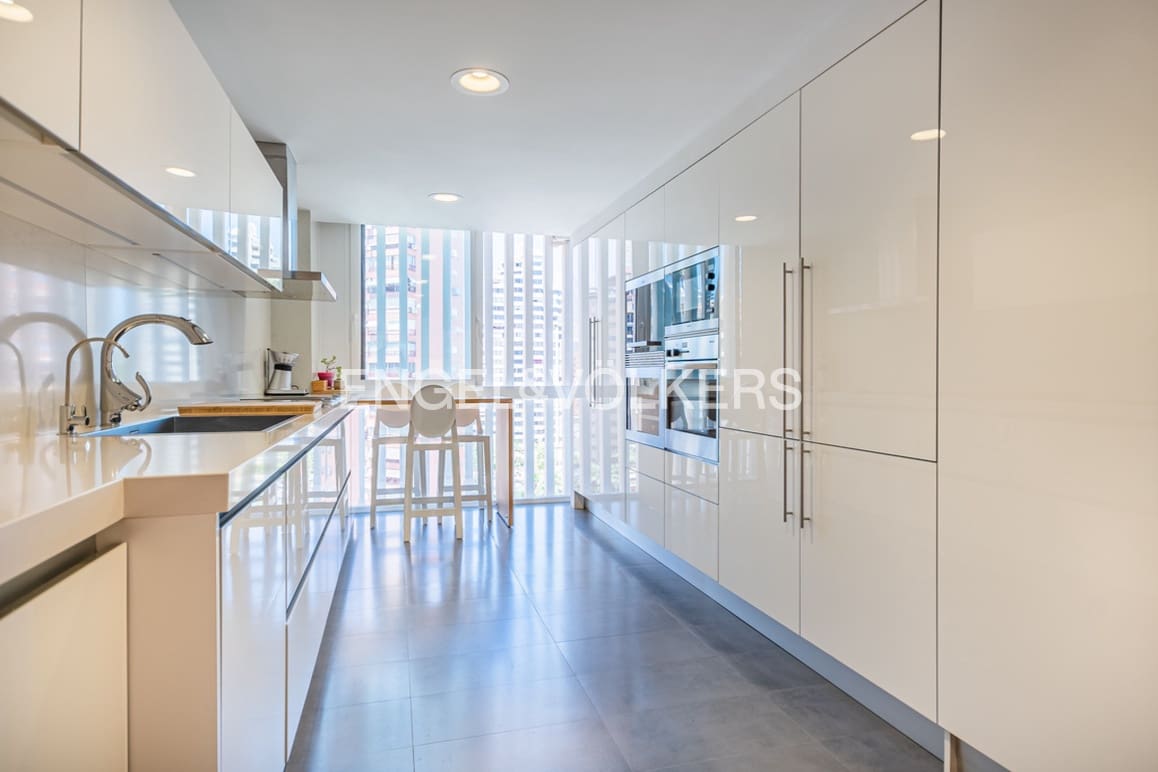 3 camera da letto Appartamento in vendita in Benidorm con piscina garage - 650.000 € (Rif: 9395442)