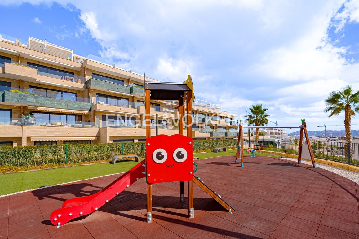 2 Zimmer Apartment zu verkaufen in Finestrat mit Pool Garage - 570.000 € (Ref: 9395443)