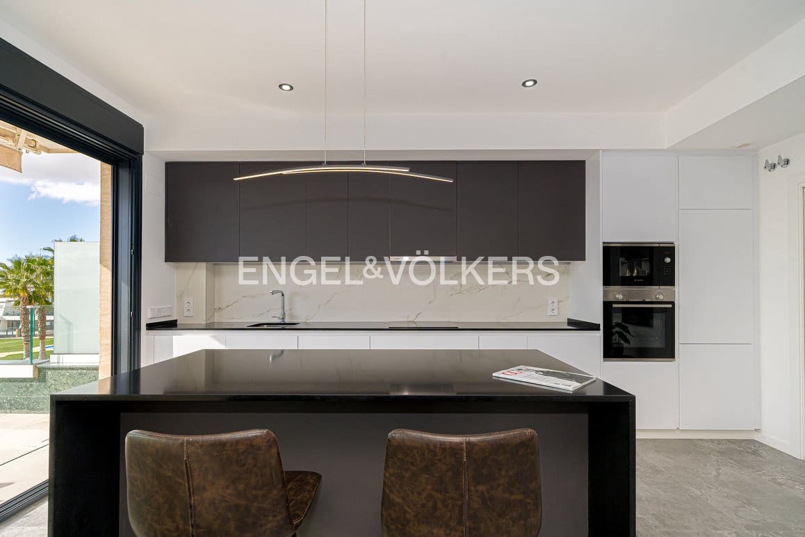 2 soverom Leilighet til salgs i Finestrat med svømmebasseng garasje - € 570 000 (Ref: 9395443)