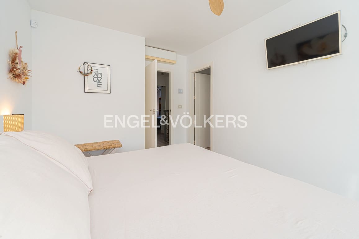 4 bedroom Villa for sale in Alfaz del Pi / L'Alfas del Pi with pool garage - € 598,000 (Ref: 9399984)