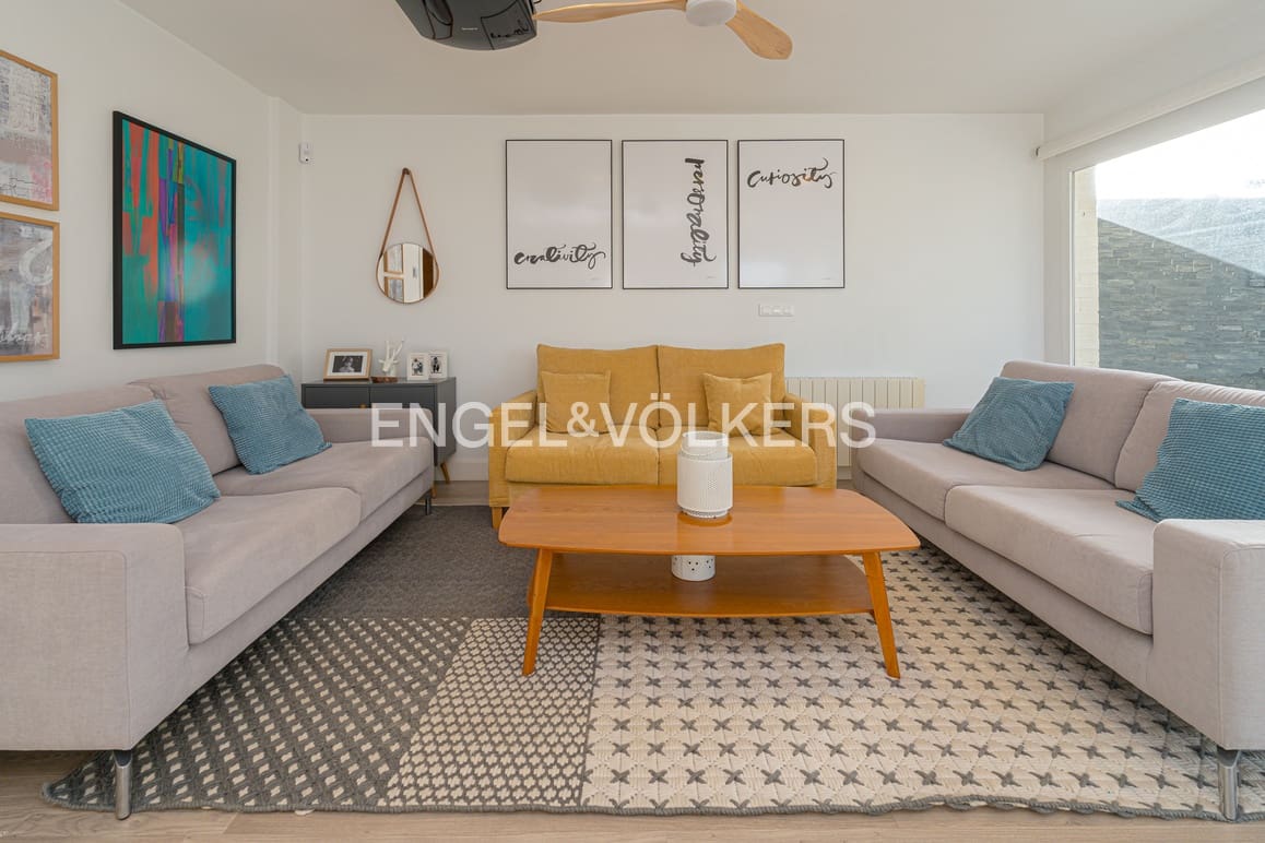 4 bedroom Villa for sale in Alfaz del Pi / L'Alfas del Pi with pool garage - € 598,000 (Ref: 9399984)