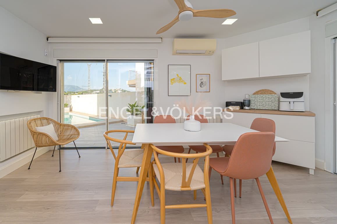 4 bedroom Villa for sale in Alfaz del Pi / L'Alfas del Pi with pool garage - € 598,000 (Ref: 9399984)