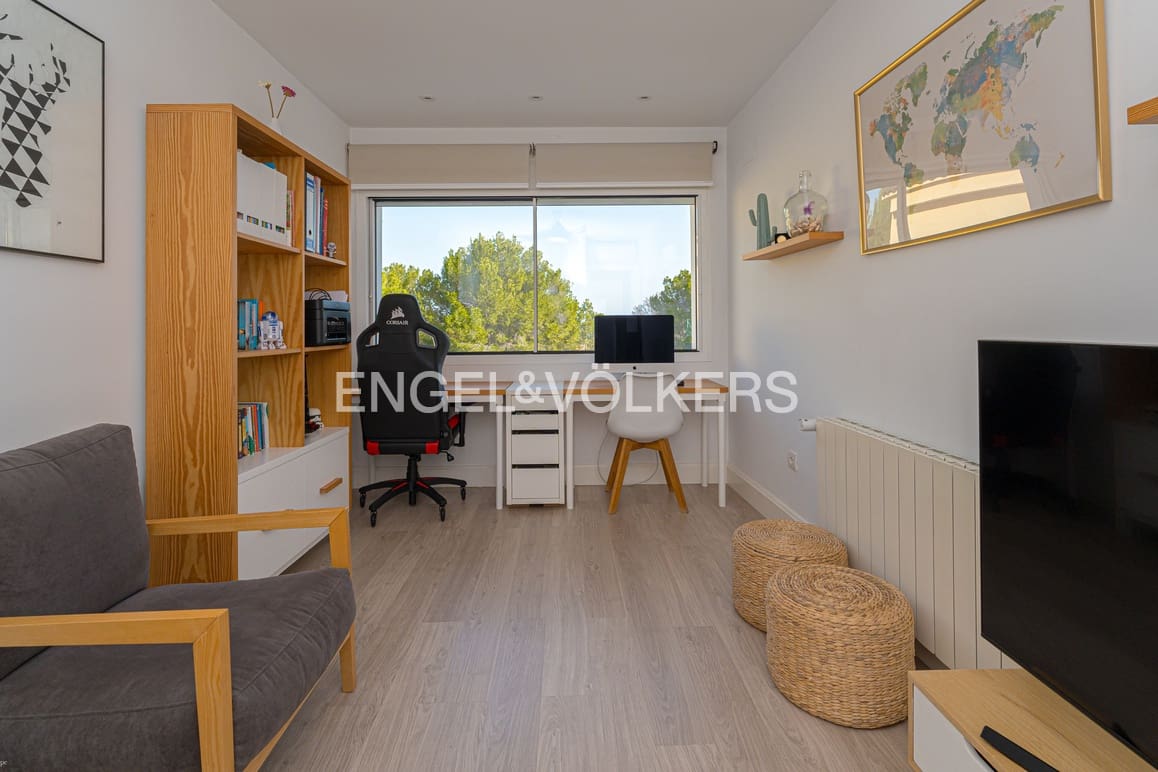 4 bedroom Villa for sale in Alfaz del Pi / L'Alfas del Pi with pool garage - € 598,000 (Ref: 9399984)