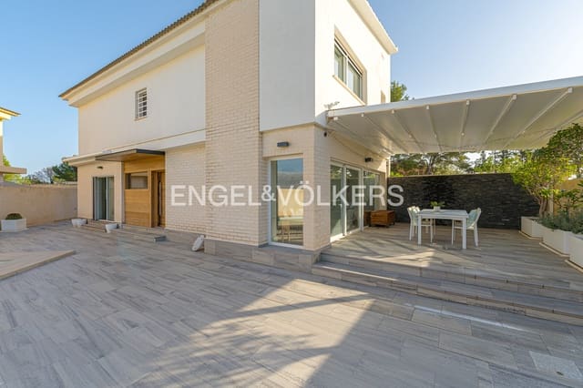 4 bedroom Villa for sale in Alfaz del Pi / L'Alfàs del Pi with pool garage - € 598,000 (Ref: 9399984)