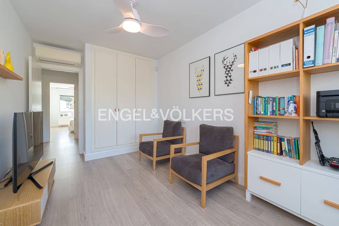 4 bedroom Villa for sale in Alfaz del Pi / L'Alfas del Pi with pool garage - € 598,000 (Ref: 9399984)