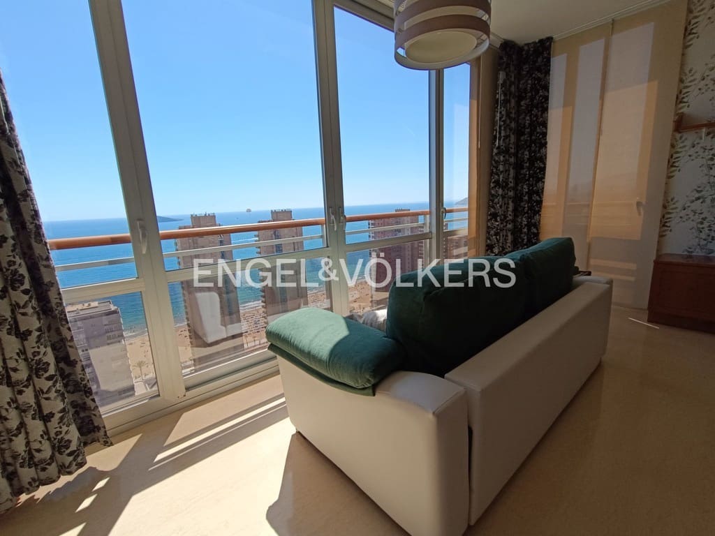 2 soveværelse Lejlighed til leje i Benidorm med swimmingpool garage - € 1.300 (Ref: 9401786)