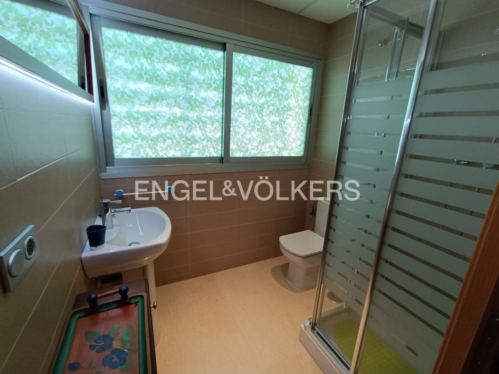 2 soveværelse Lejlighed til leje i Benidorm med swimmingpool garage - € 1.300 (Ref: 9401786)