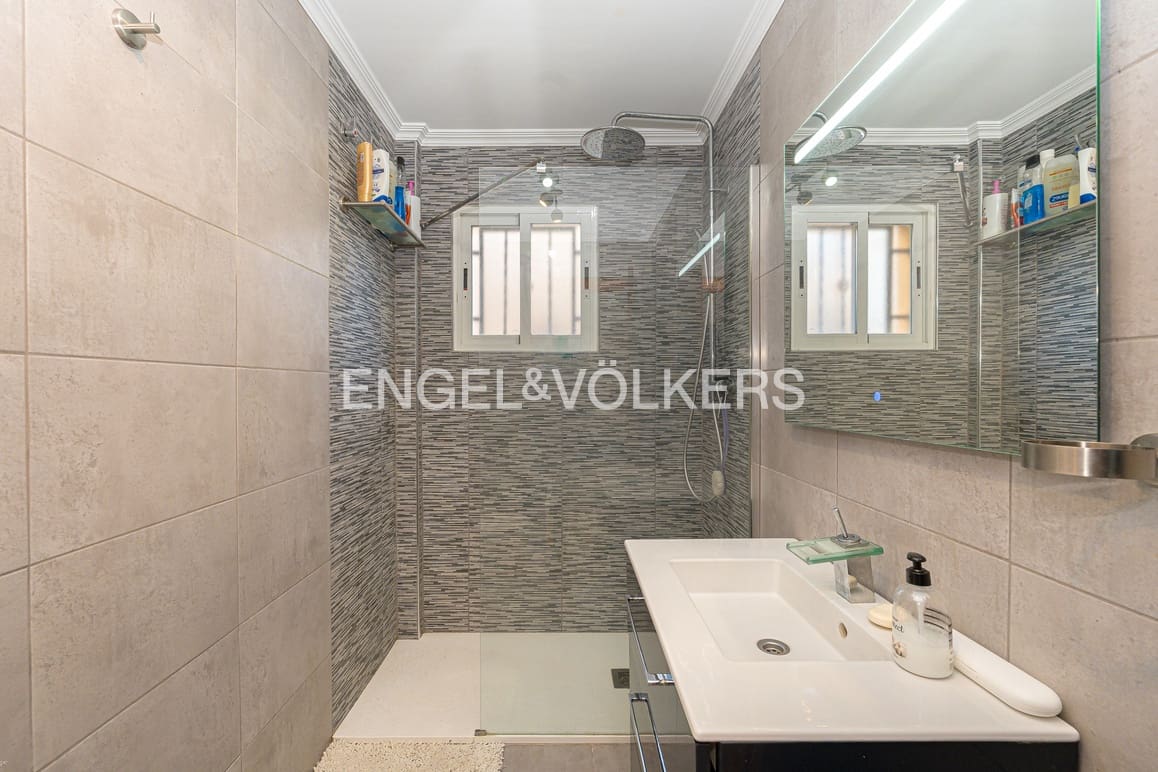 3 soveværelse Rækkehus til salg i Polop med swimmingpool garage - € 280.000 (Ref: 9401787)