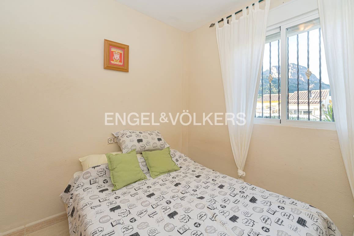 3 soveværelse Rækkehus til salg i Polop med swimmingpool garage - € 280.000 (Ref: 9401787)