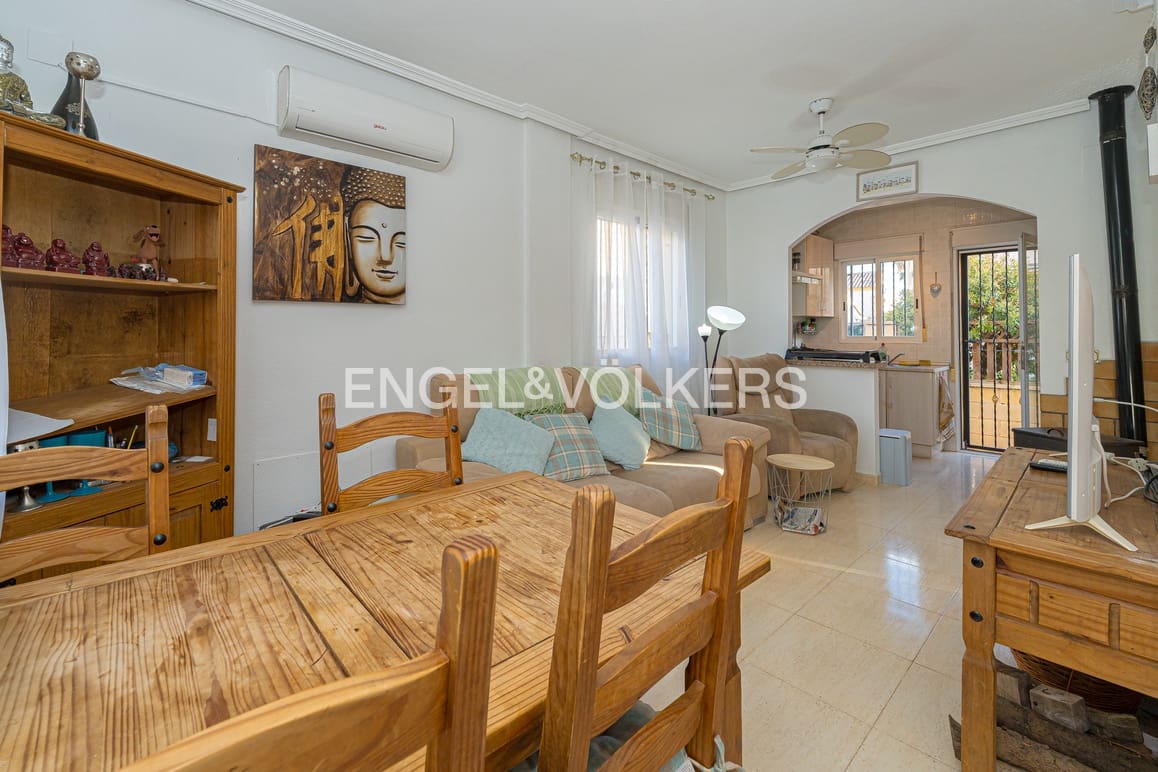 3 soveværelse Rækkehus til salg i Polop med swimmingpool garage - € 280.000 (Ref: 9401787)