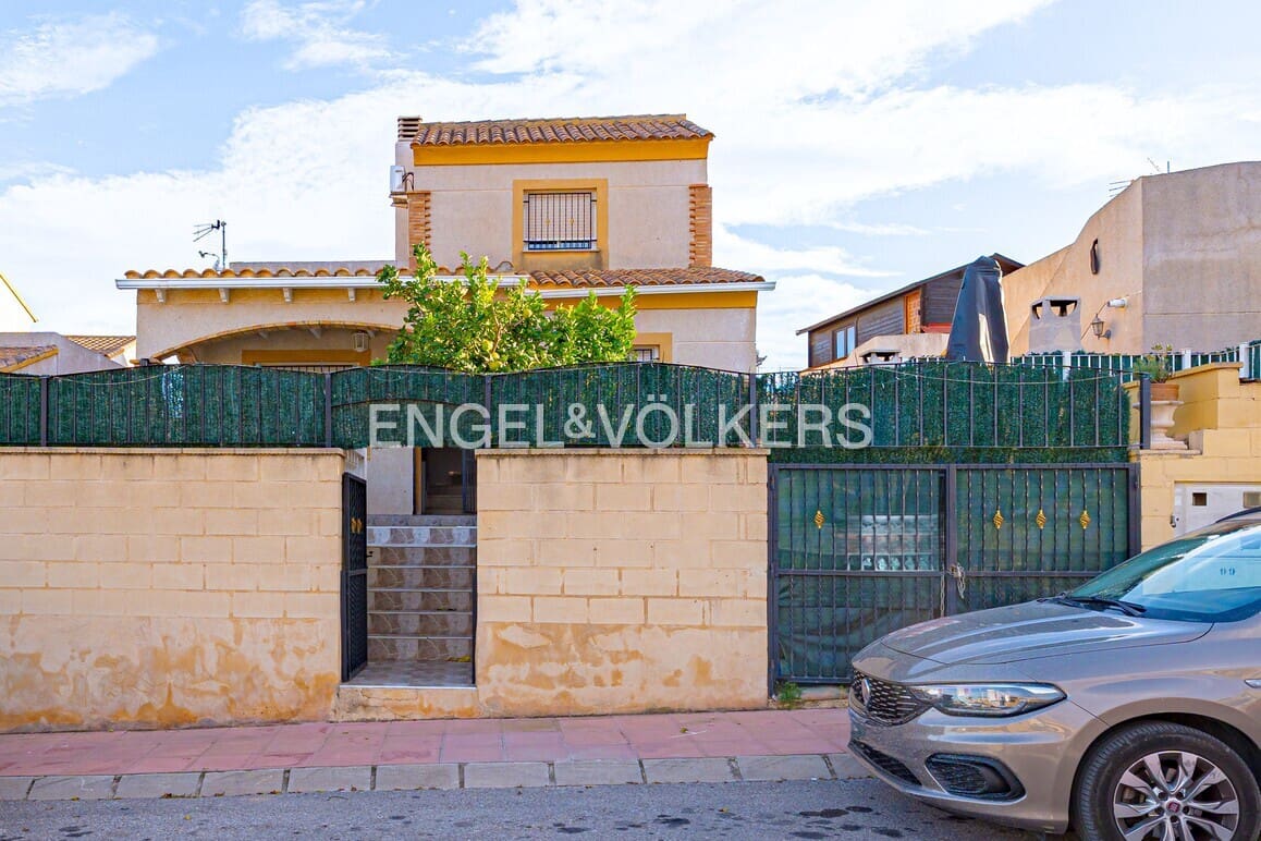 3 soveværelse Rækkehus til salg i Polop med swimmingpool garage - € 280.000 (Ref: 9401787)