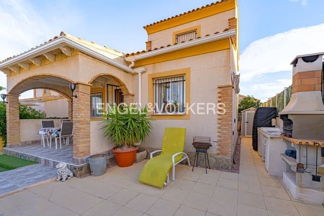 3 makuuhuone Rivitalo myytävänä paikassa Polop mukana uima-altaan 
autotalli - 280 000 € (Ref: 9401787)