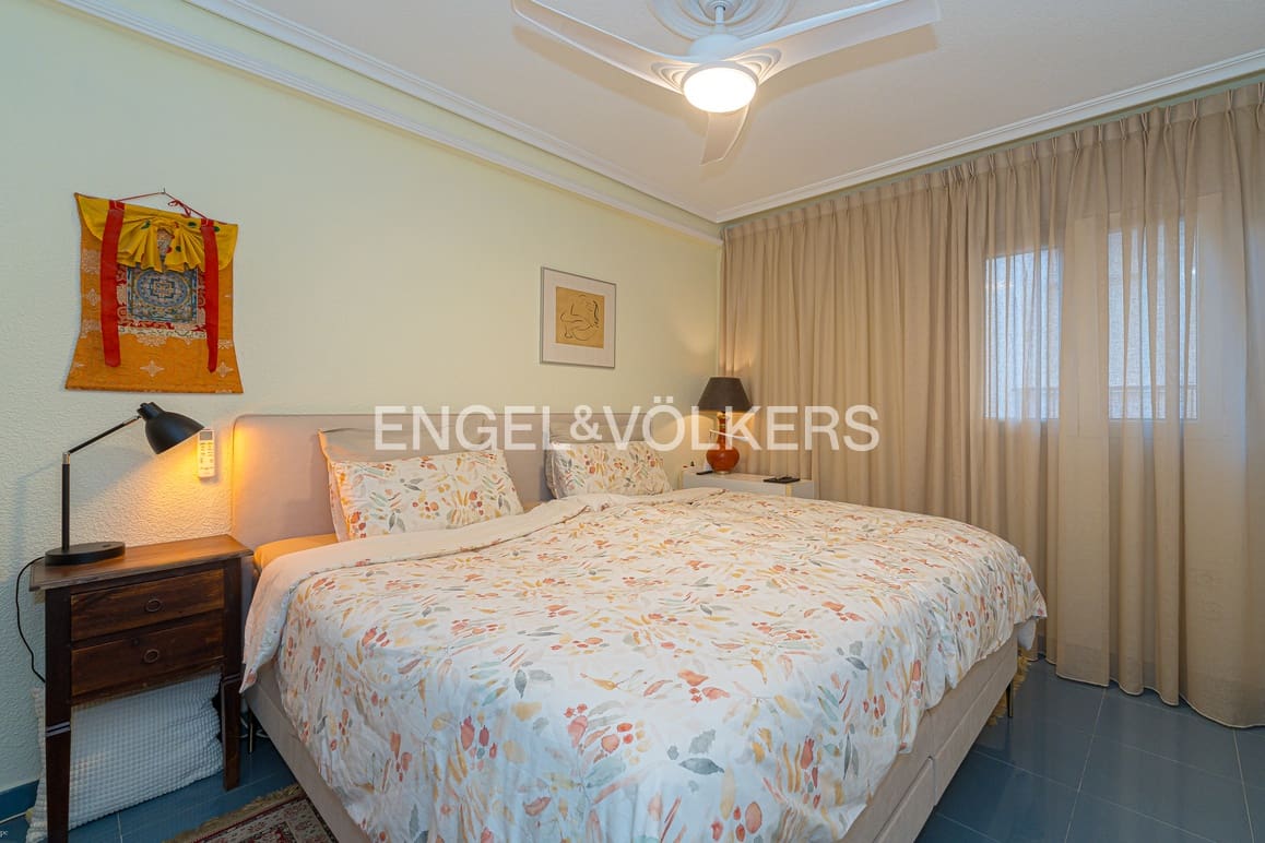 2 bedroom Apartment for sale in Benidorm - € 650,000 (Ref: 9403643)