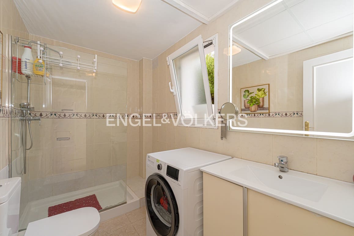 4 soverom Villa til salgs i La Nucia med svømmebasseng garasje - € 670 000 (Ref: 9404718)