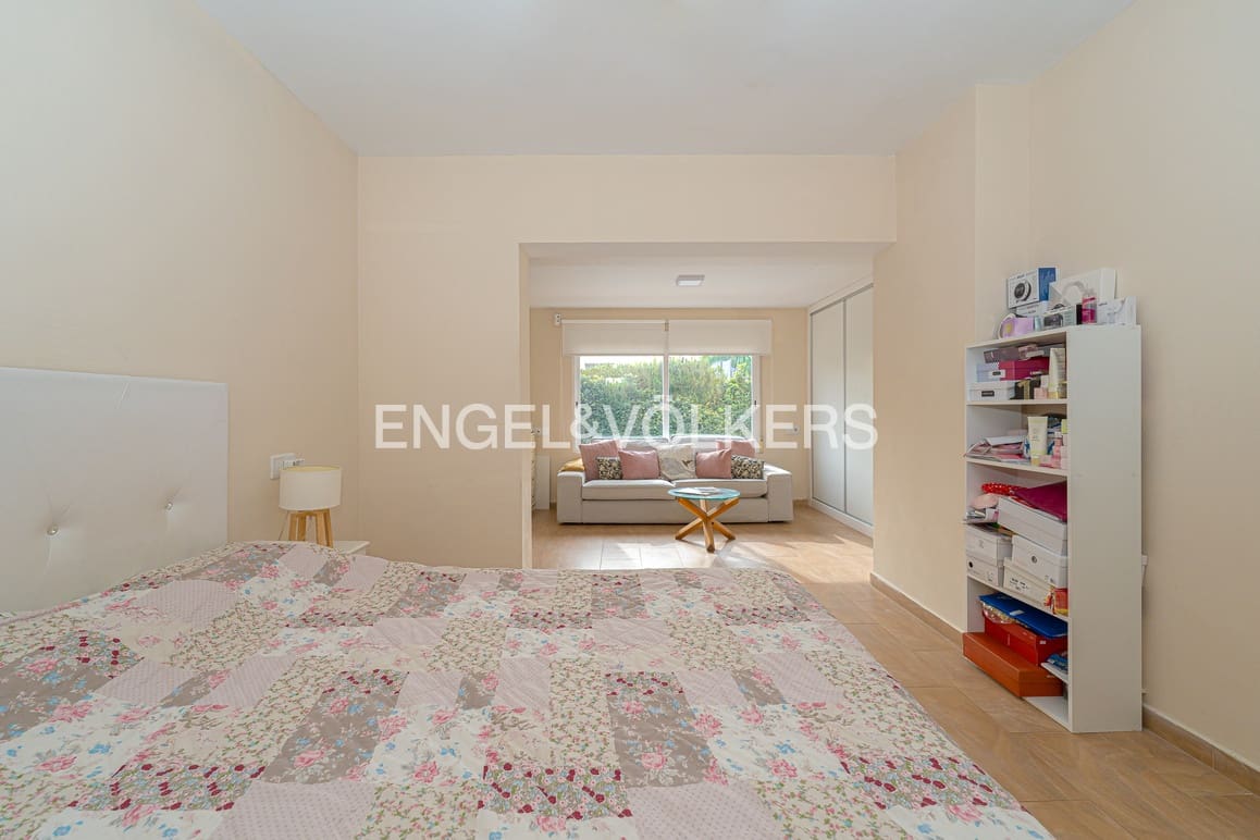 4 soverom Villa til salgs i La Nucia med svømmebasseng garasje - € 670 000 (Ref: 9404718)