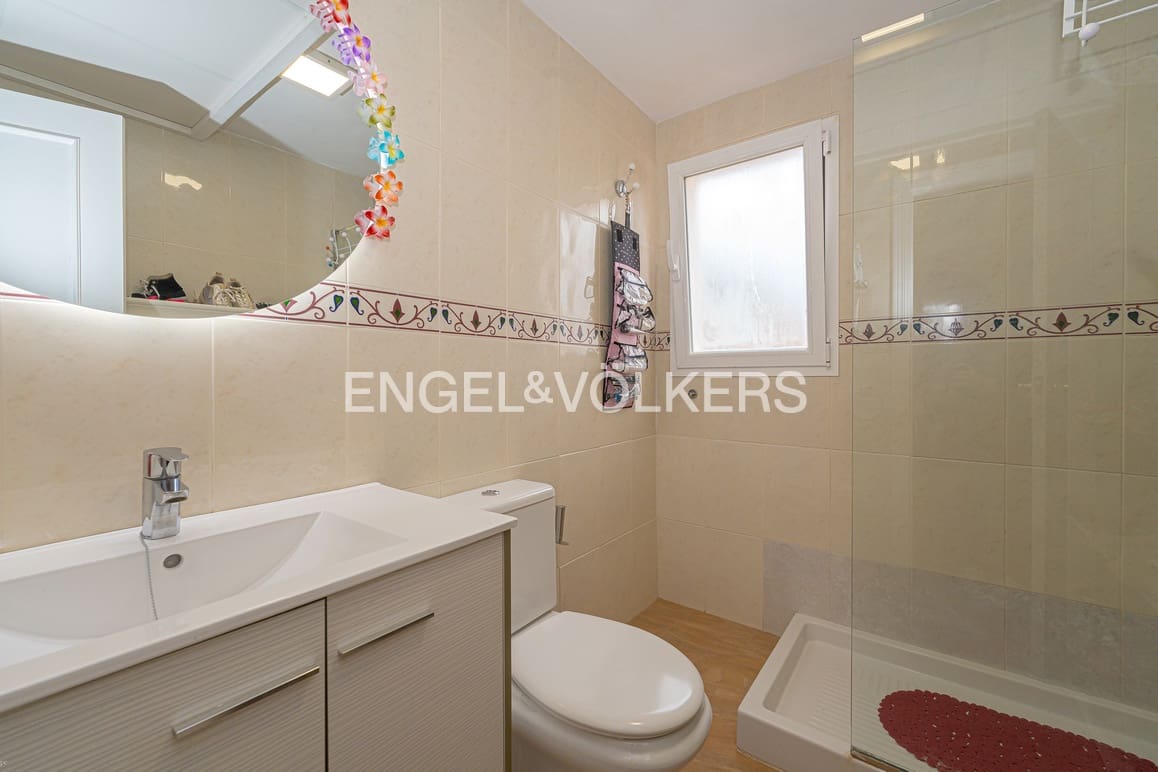 4 soverom Villa til salgs i La Nucia med svømmebasseng garasje - € 670 000 (Ref: 9404718)