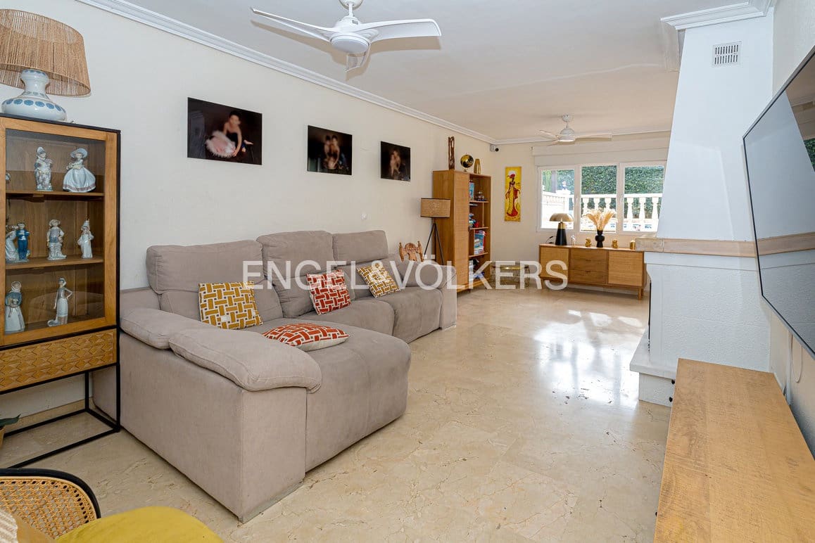 4 chambre Villa/Maison à vendre à La Nucia avec piscine garage - 549 000 € (Ref: 9404718)