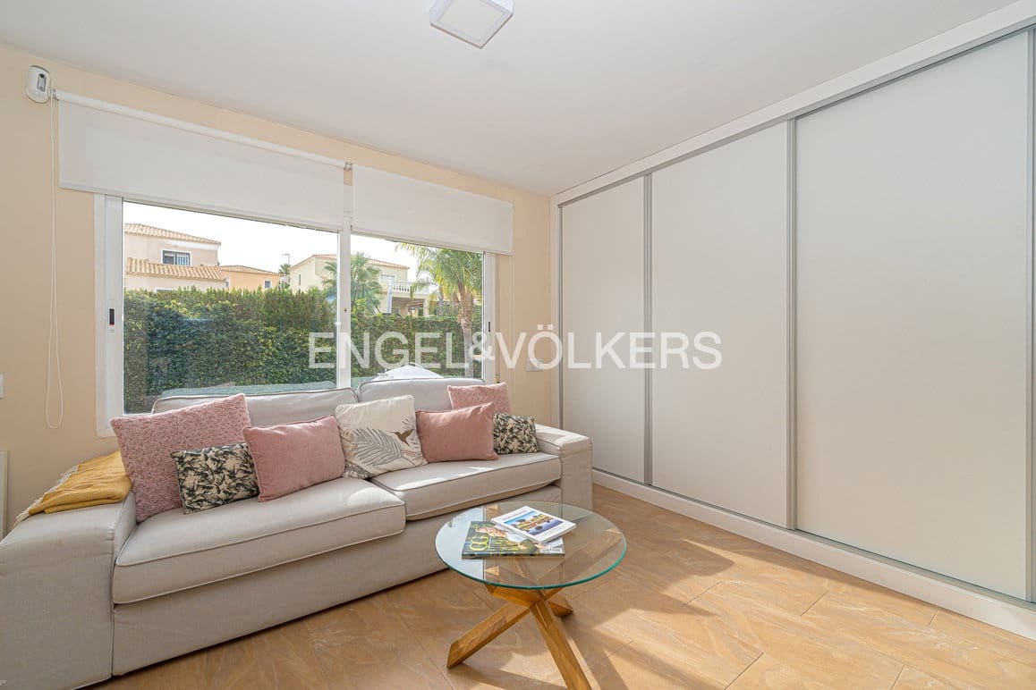 4 chambre Villa/Maison à vendre à La Nucia avec piscine garage - 549 000 € (Ref: 9404718)