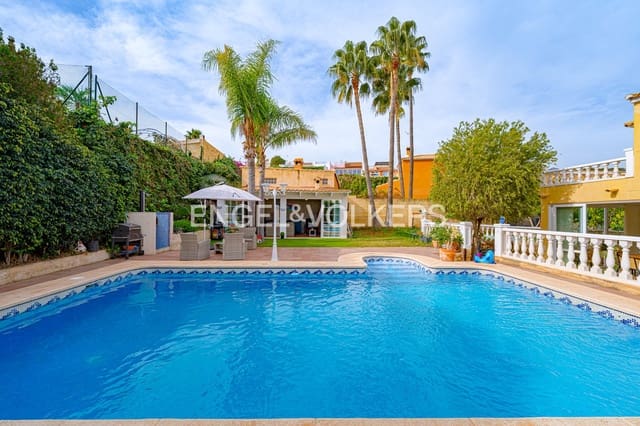 Chalet de 4 habitaciones en La Nucia Pueblo  , La Nucia en venta con piscina garaje - 549.000 € (Ref: 9404718)