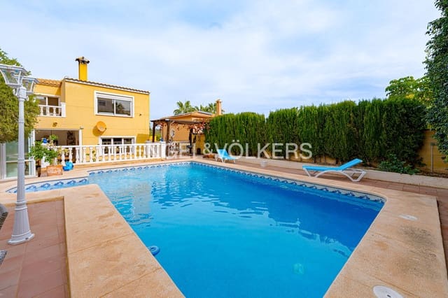 Chalet de 4 habitaciones en La Nucia Pueblo  , La Nucia en venta con piscina garaje - 549.000 € (Ref: 9404718)