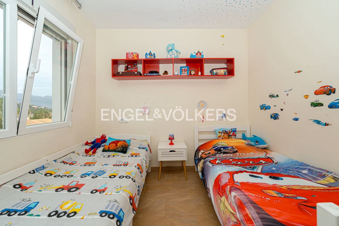 4 chambre Villa/Maison à vendre à La Nucia avec piscine garage - 549 000 € (Ref: 9404718)