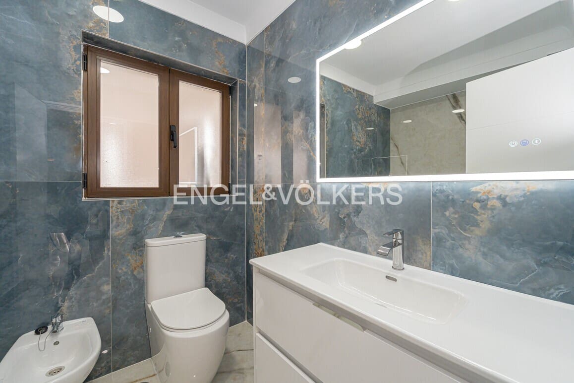 5 makuuhuone Huvila myytävänä paikassa La Nucia mukana uima-altaan 
autotalli - 630 000 € (Ref: 9409803)