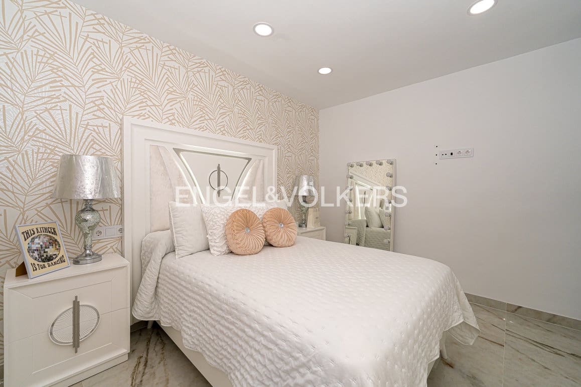 5 Zimmer Villa zu verkaufen in La Nucia mit Pool Garage - 600.000 € (Ref: 9409803)