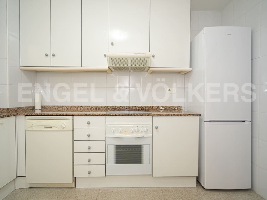 3 makuuhuone Huoneisto vuokrattavana paikassa Benidorm mukana uima-altaan 
autotalli - 1 500 € (Ref: 9427578)