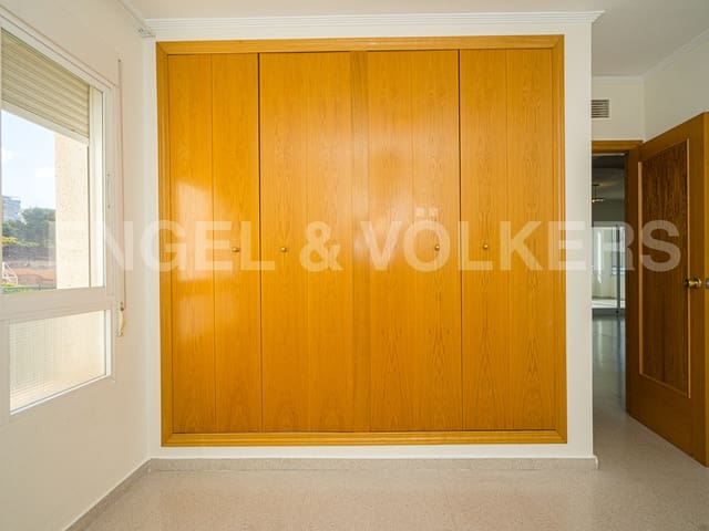 3 makuuhuone Huoneisto vuokrattavana paikassa Benidorm mukana uima-altaan 
autotalli - 1 500 € (Ref: 9427578)